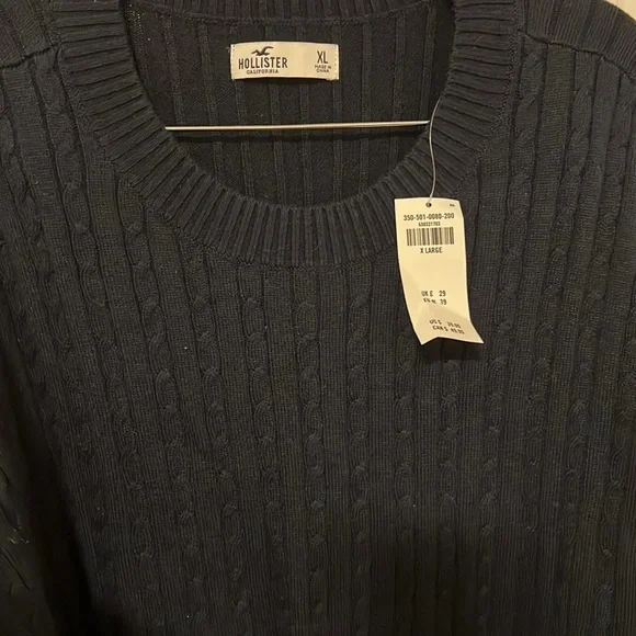 Brand new with tags!! Hollister navy blue cable knit sweater - Picture 2 of 5